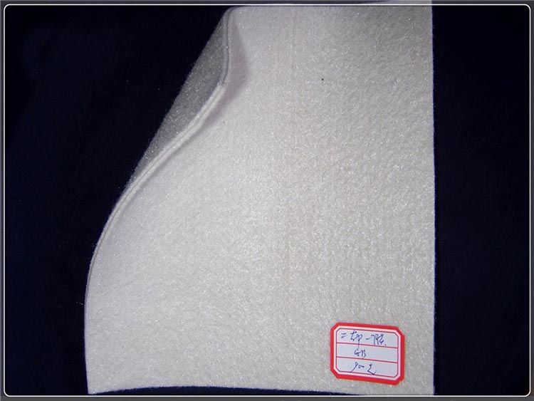 河湖采砂、水庫(kù)垃圾圍壩專(zhuān)項(xiàng)整治復(fù)合土工膜發(fā)揮余熱