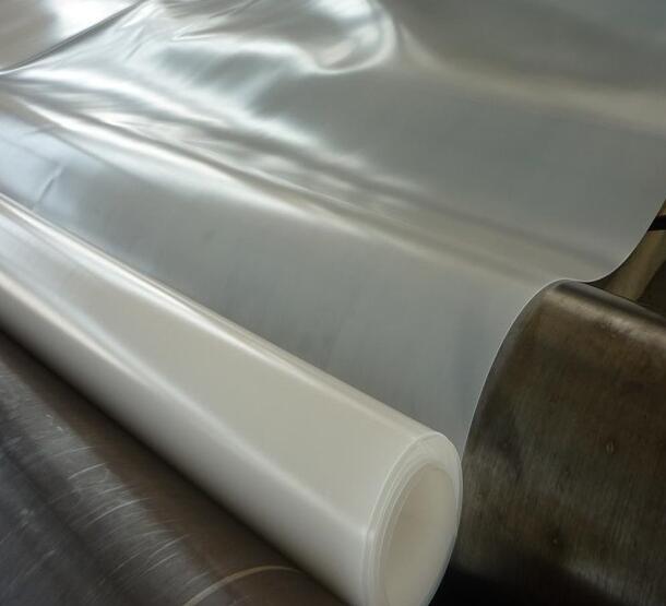 領翔產(chǎn)品HDPE防滲膜的鋪設及裁剪要求