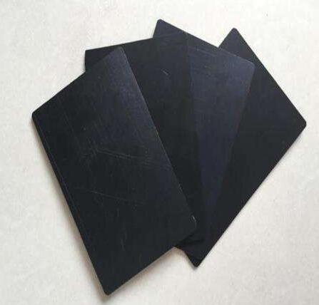 HDPE土工膜在運(yùn)輸過(guò)程中如何避免被尖銳物刺傷