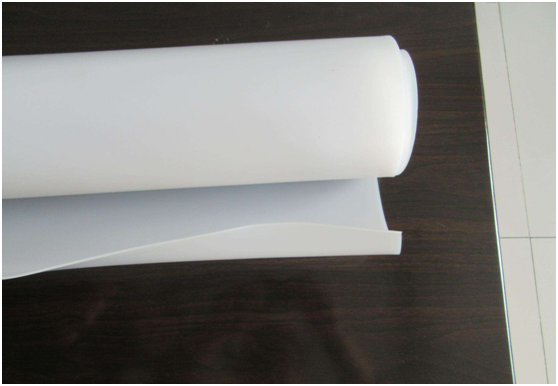 土工膜修復之-面膜堆石壩特點