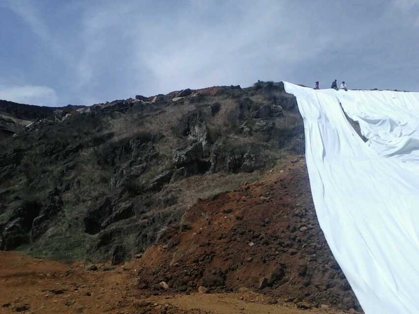 氧化降解是填埋場(chǎng)底部HDPE土工膜主要的降解類(lèi)型