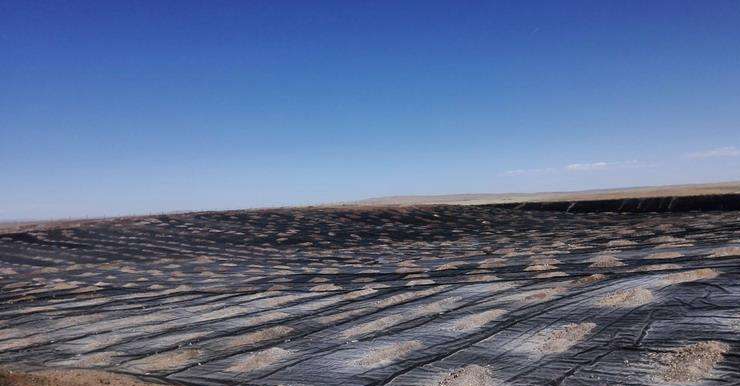 采用土工膜防滲系統(tǒng)體現方案的優(yōu)越性