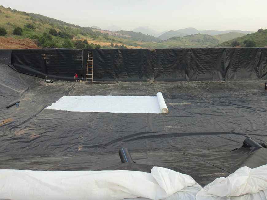 施工試驗來選定合理土工膜施工參數(shù)