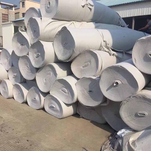 土工織物和土工膜在有巖土等防護措施下使用期限