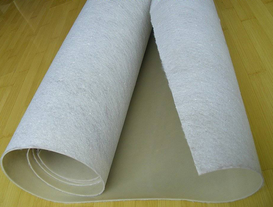 HDPE膜的粗糙度對(duì)粘聚力與摩擦角的影響