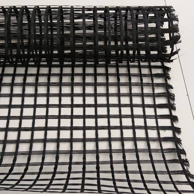 玻纖土工格柵在治理瀝青路面龜、網(wǎng)裂病害中的應用 