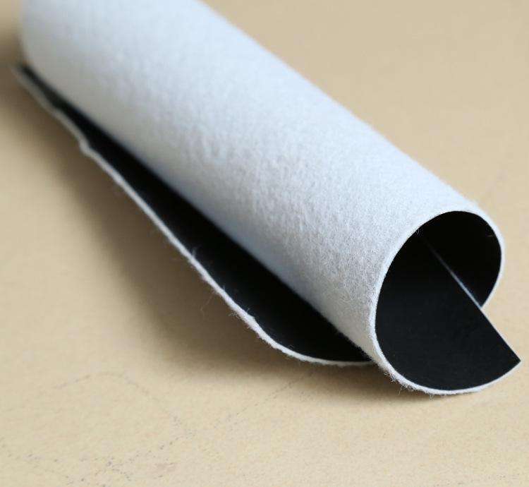 老壩防滲處理中應(yīng)該選擇什么樣的復(fù)合土工膜？