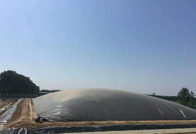 規(guī)格0.6mm土工膜鋪設需要注意的細節(jié)問題